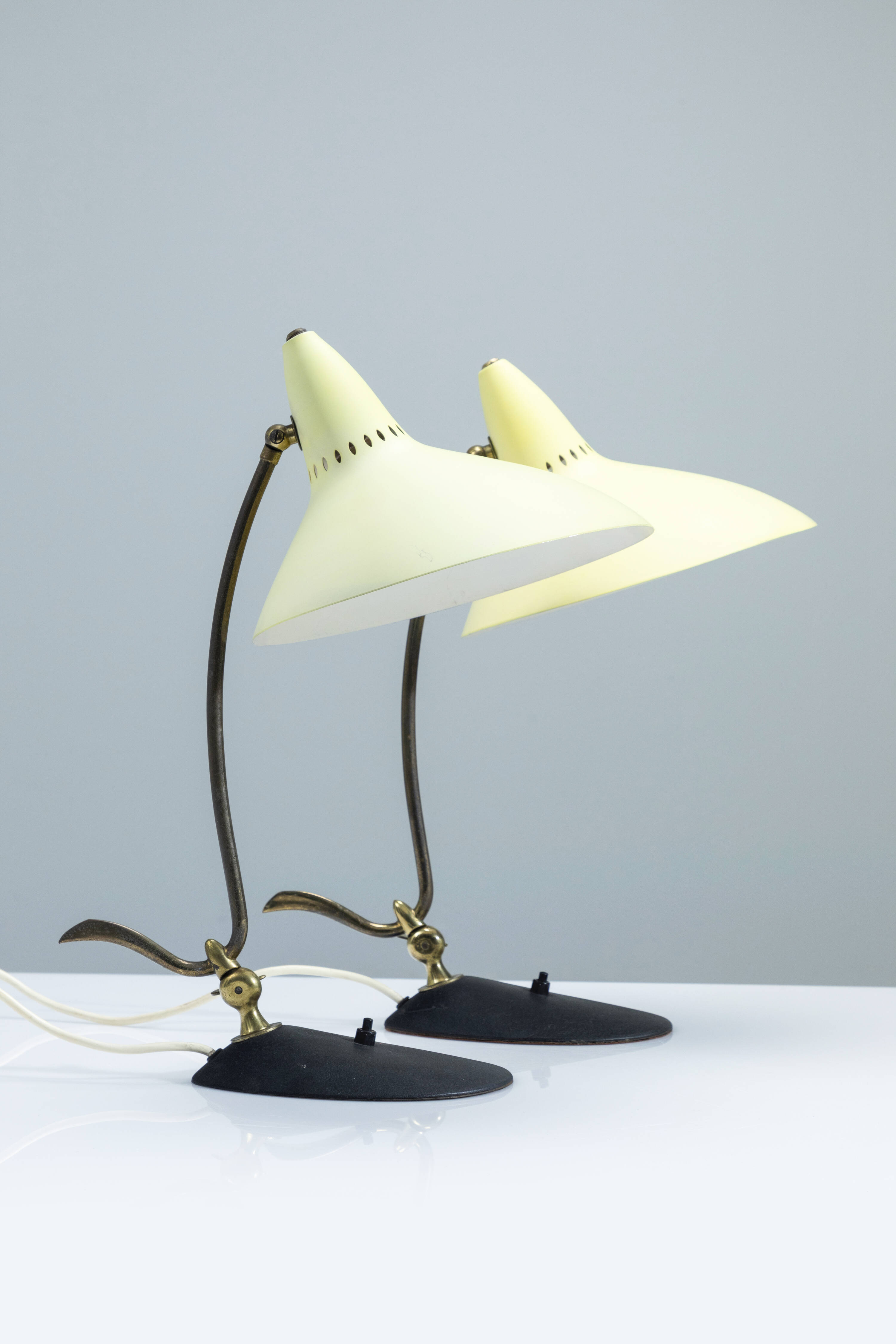 Stilux: Lampada da tavolo Coppia del XX Secolo Art Decò. Opera originale e disponibile - Robertaebasta® Art Gallery opere d’arte esclusive.